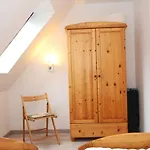 Schwalbennest Apartman *